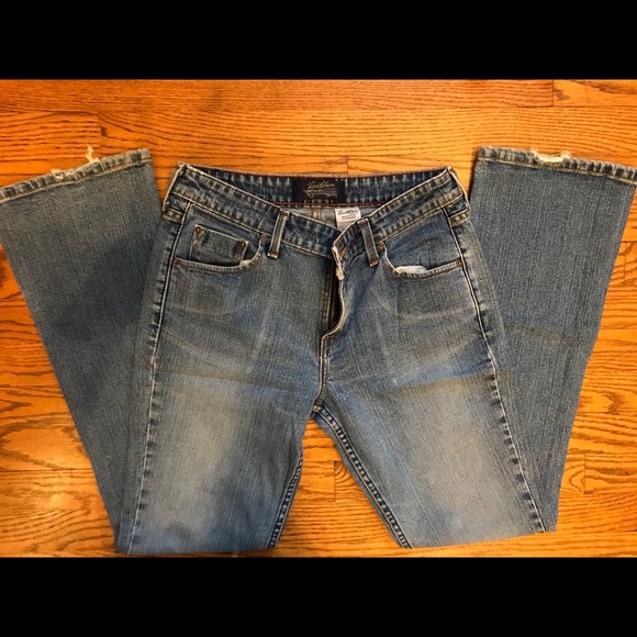 Levi’s Signature Stretch Low Rise Bootcut Jeans - Picture 4 of 4
